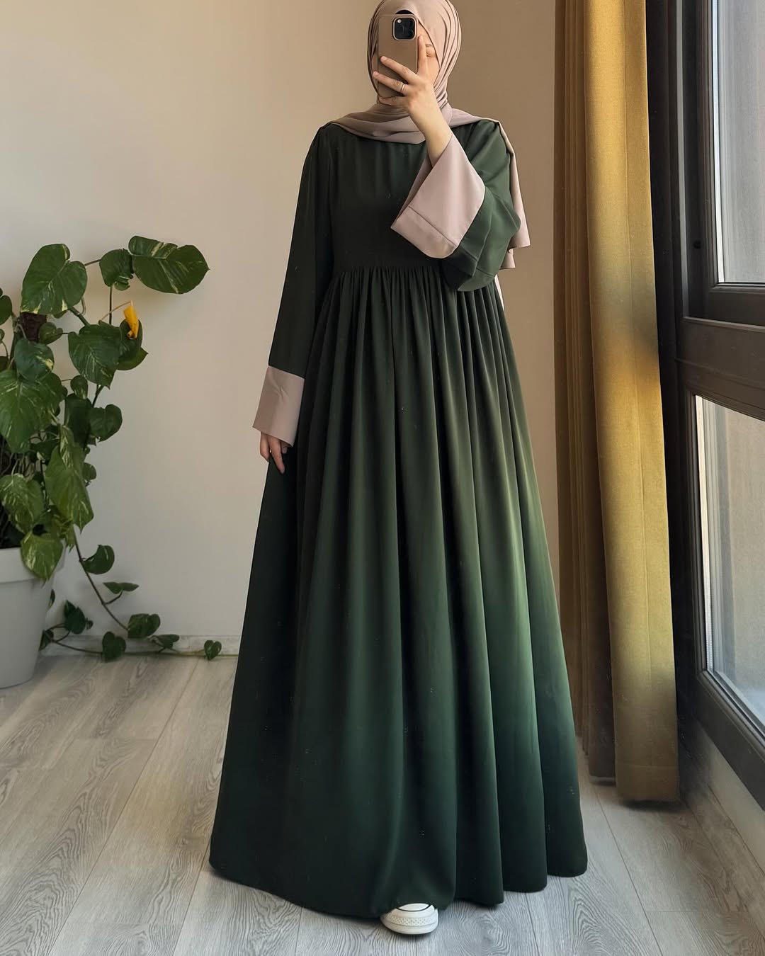 Zomorrod Abaya