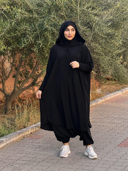 طقم رياضي محتشم أنيق ومريح للنساء